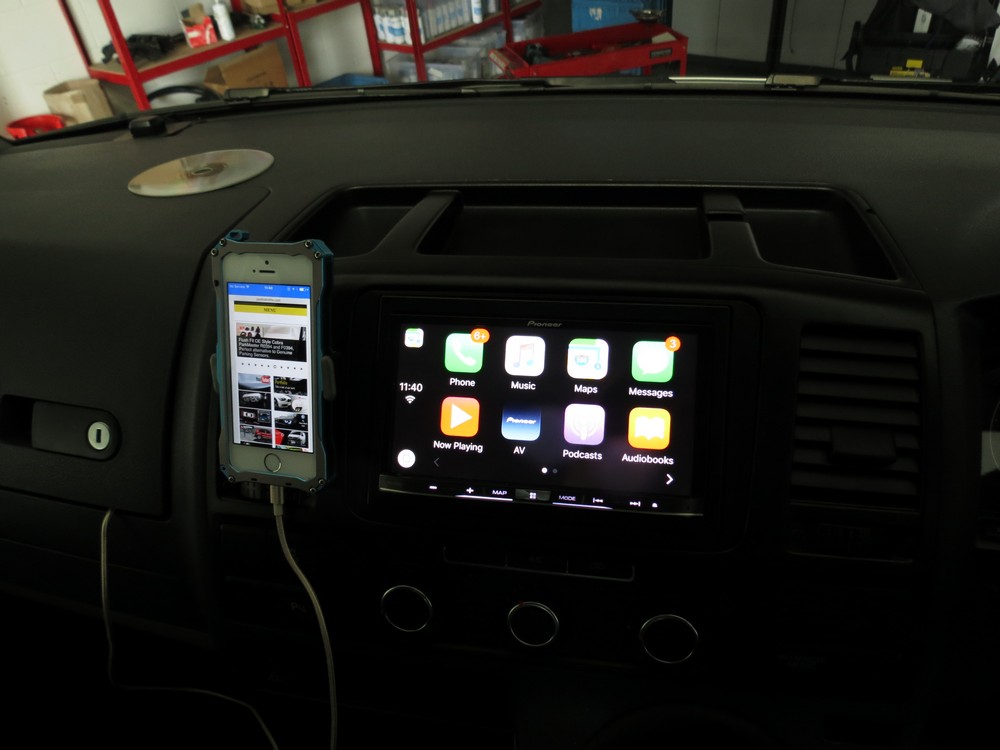 CarPlay Installs: Pioneer AVIC-F88DAB in a Volkswagen Polo - CarPlay Life